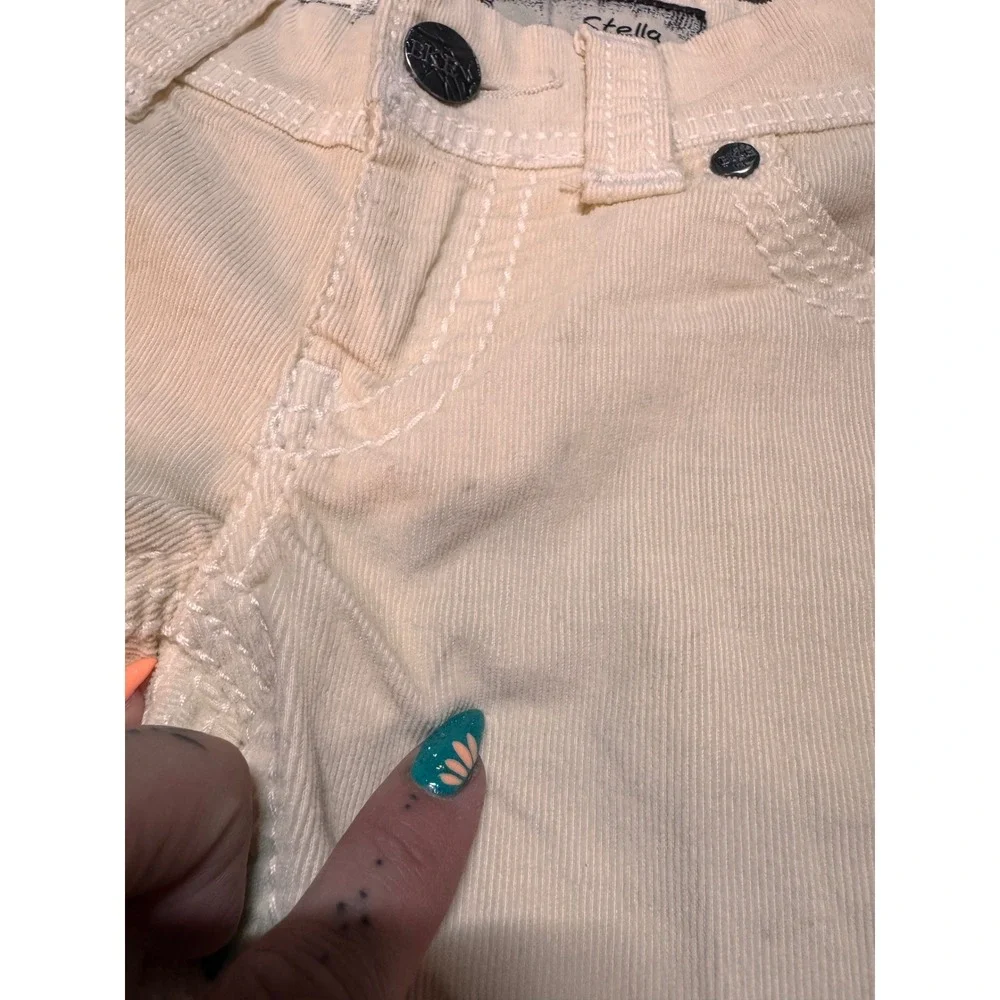 BKE Stella Corduroy Shorts Cream Super Low Rise Slim Fit NWT Size 25 - Picture 4 of 4